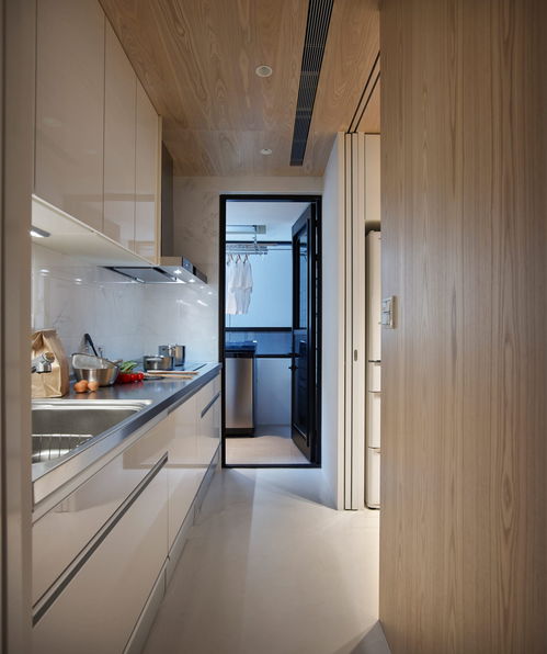 温馨新居引邻赞，木门窗安装细节成就家的温度